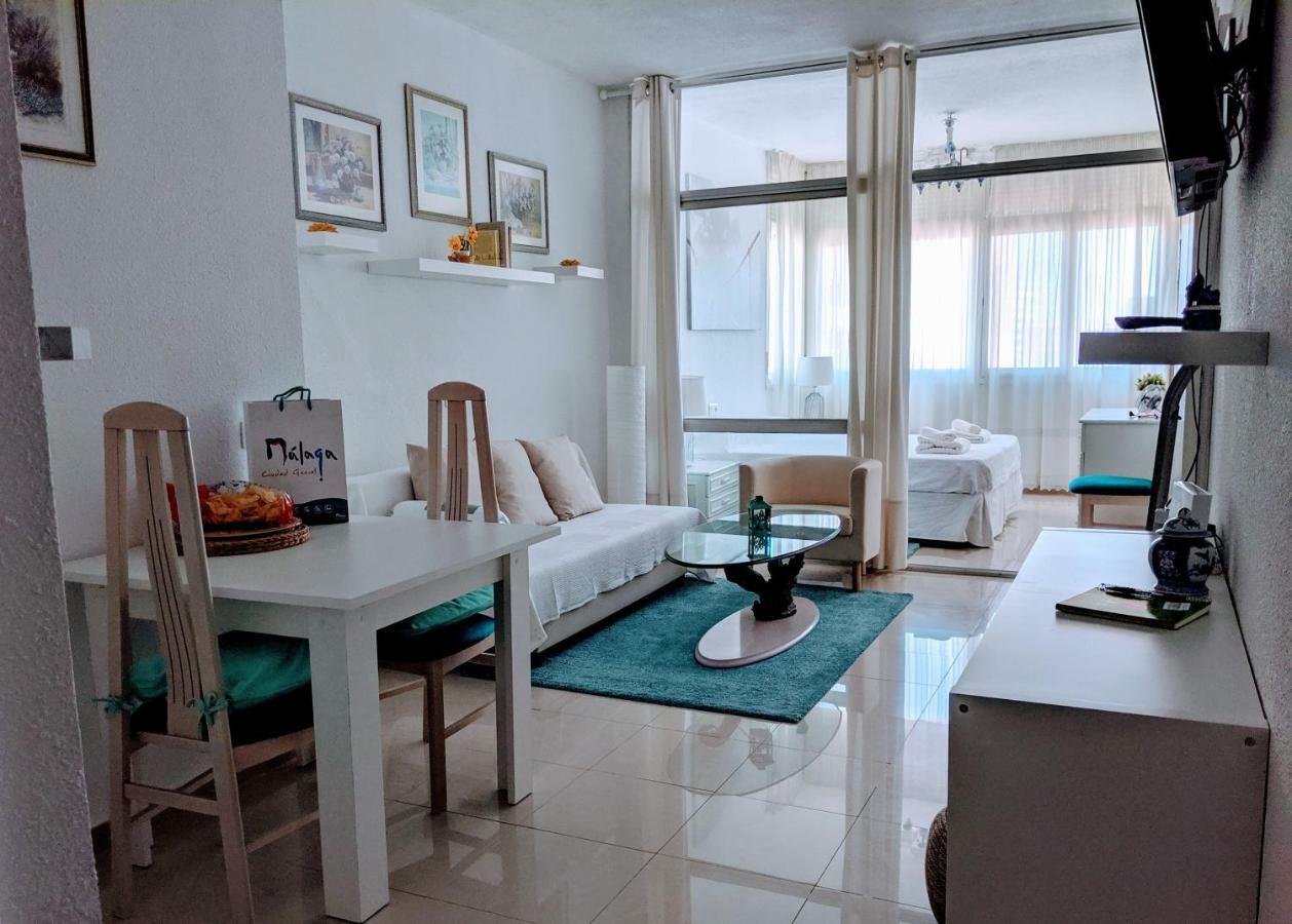 Home Away In The Heart Of Town توريمولينوس المظهر الخارجي الصورة
