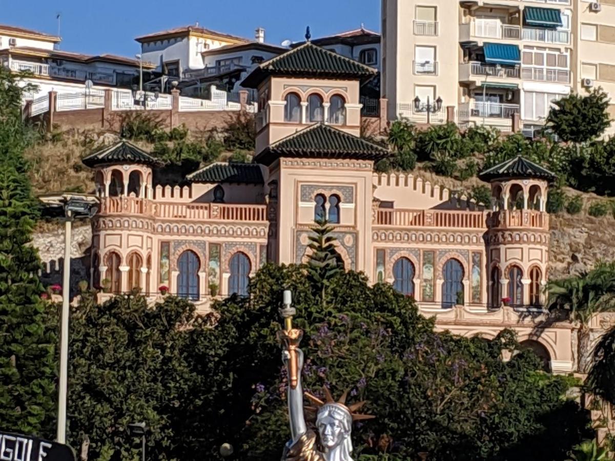 Home Away In The Heart Of Town توريمولينوس المظهر الخارجي الصورة