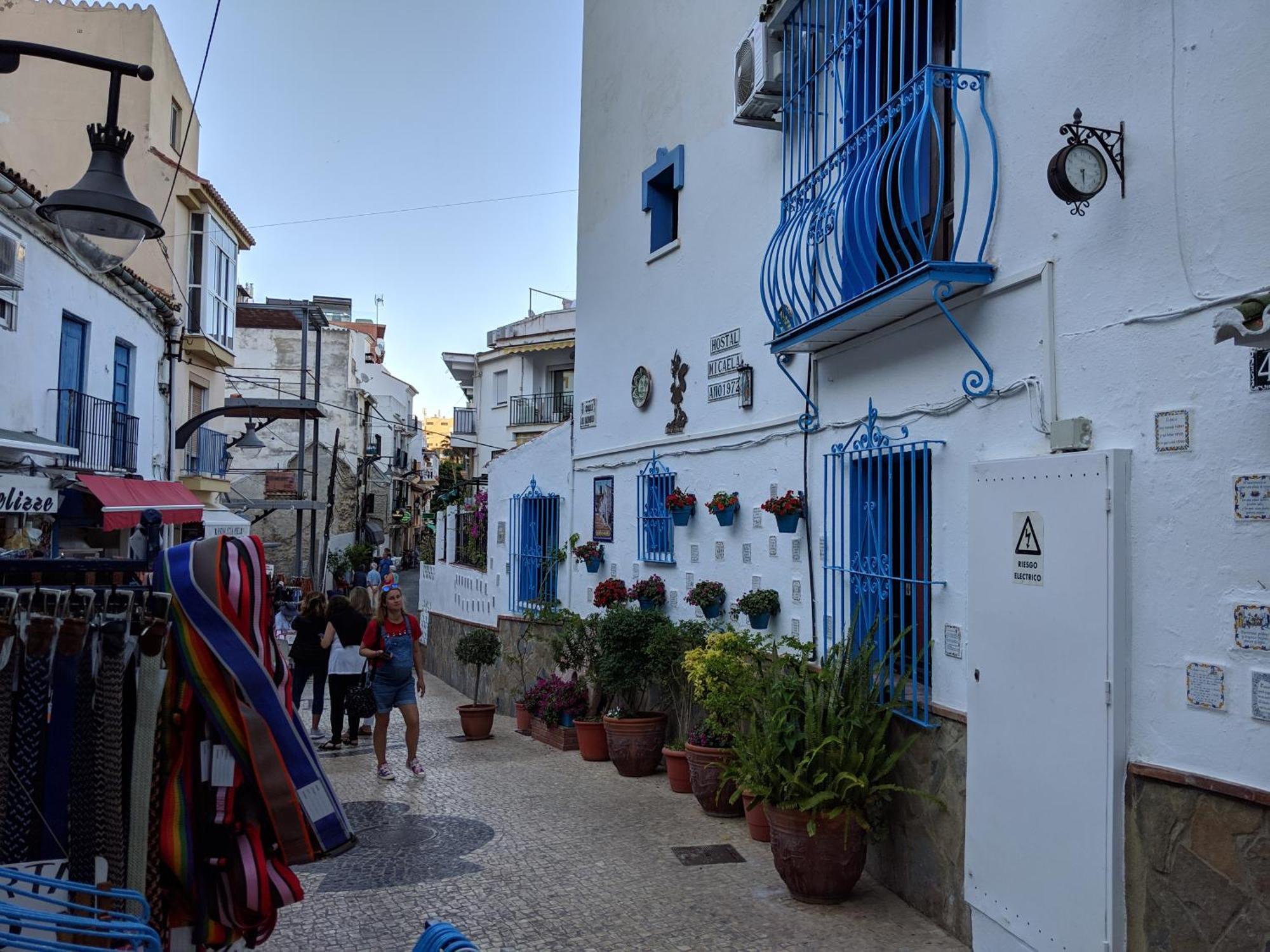 Home Away In The Heart Of Town توريمولينوس المظهر الخارجي الصورة